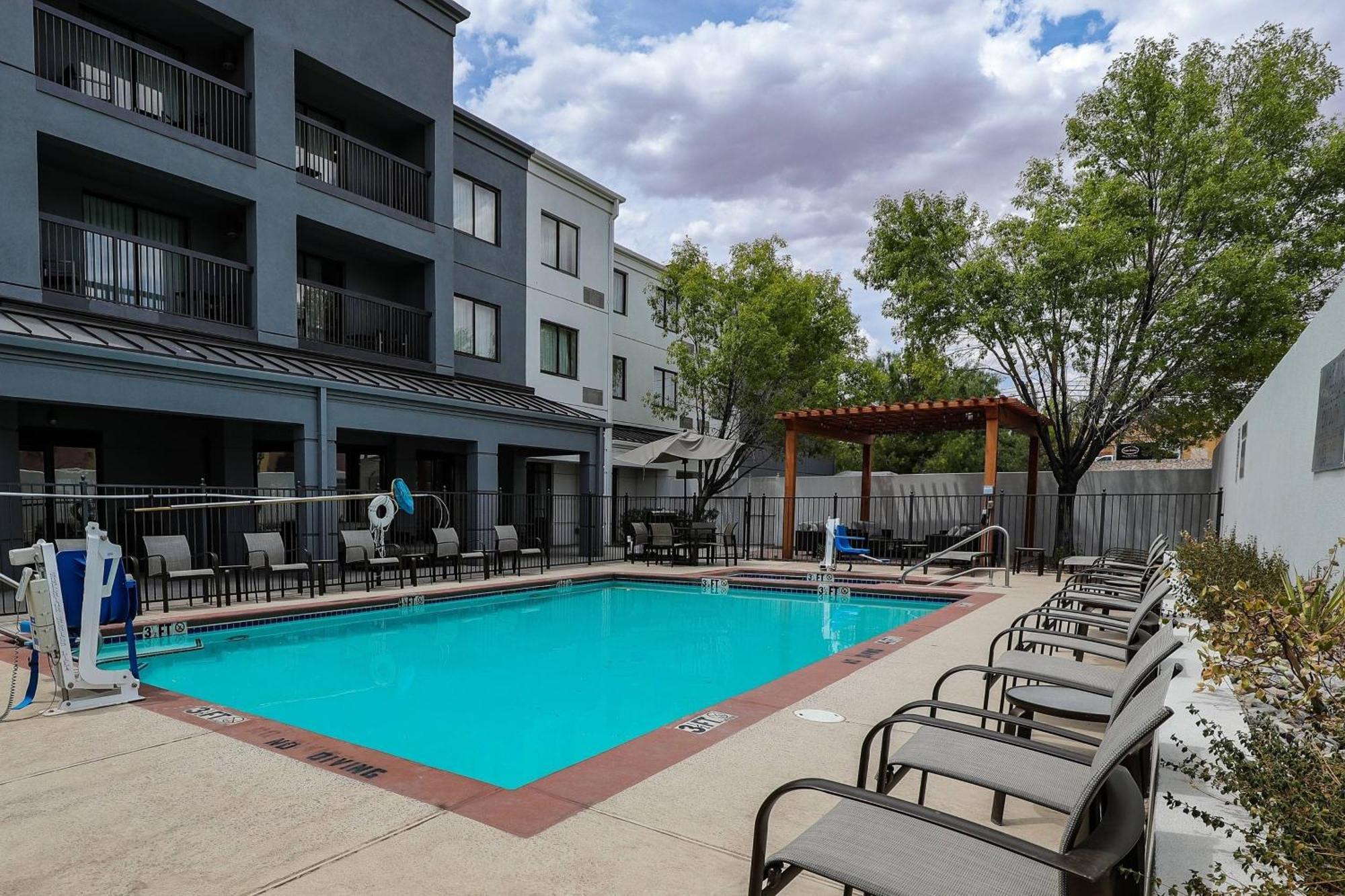 מלון Courtyard El Paso Airport מראה חיצוני תמונה